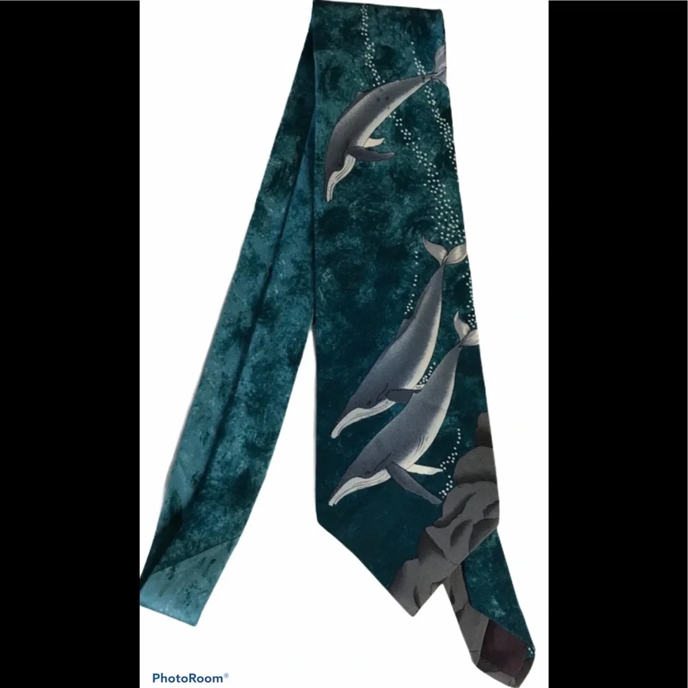 Vintage dead stock WWF humpback whale tie